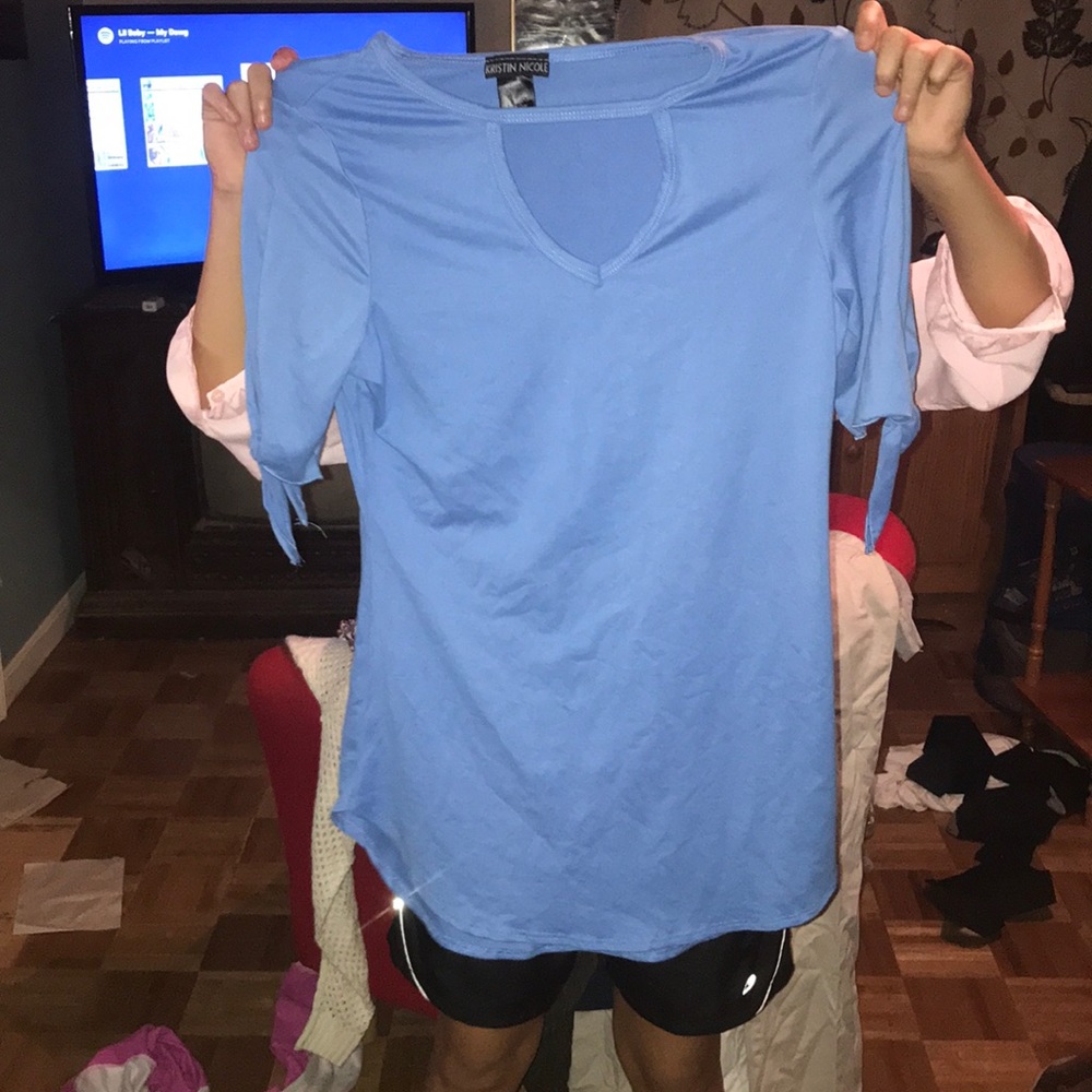 Tight shirt